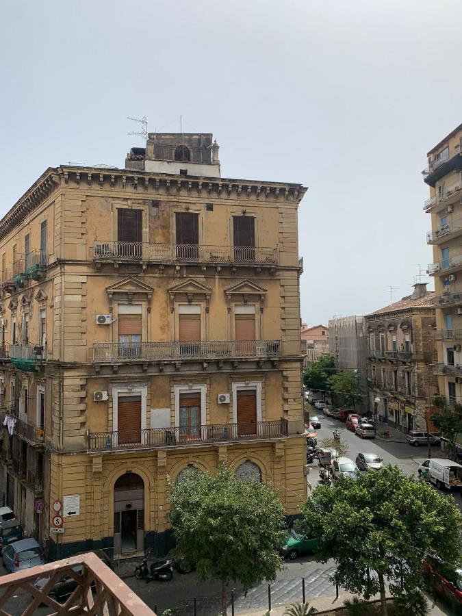 Avaya - Monolocale Soppalcato In Centro Storico Daire Katanya Dış mekan fotoğraf